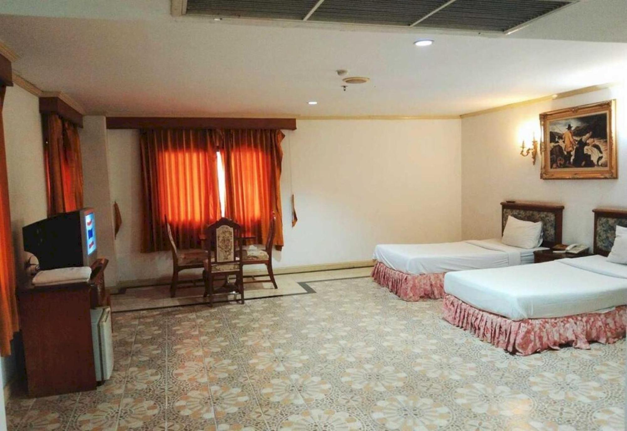 Oyo 75466 -13 Coins Bang Yai Hotel Nonthaburi Exteriér fotografie