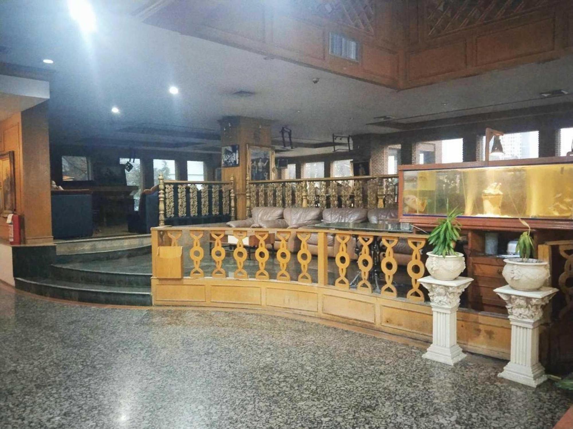 Oyo 75466 -13 Coins Bang Yai Hotel Nonthaburi Exteriér fotografie