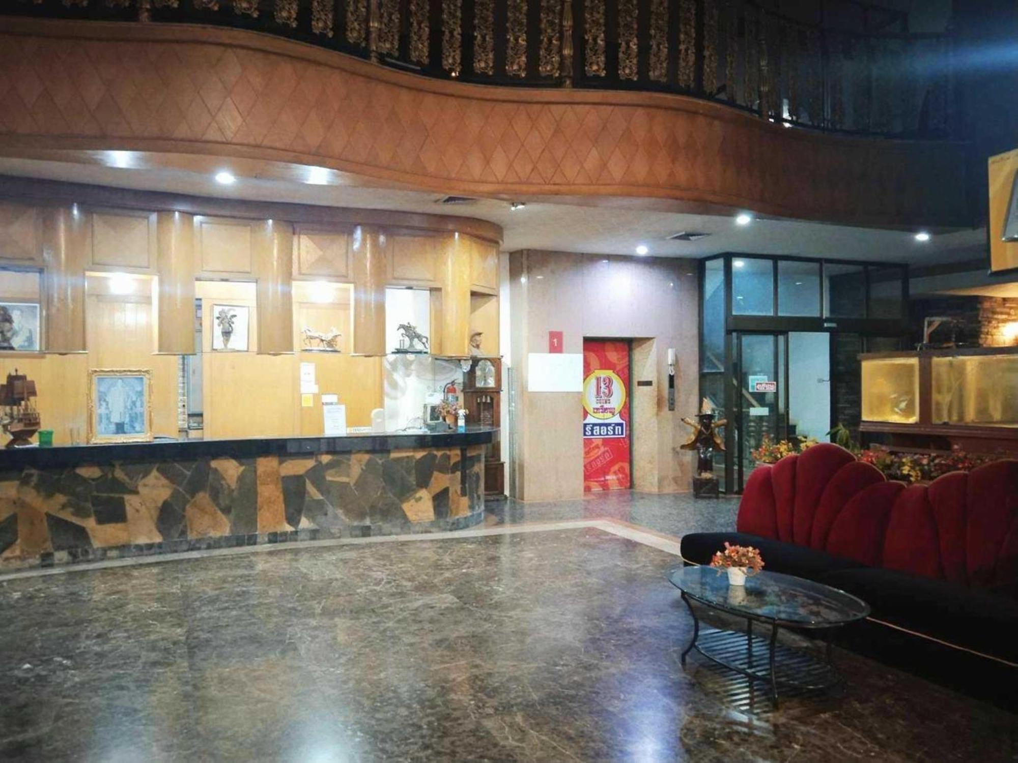 Oyo 75466 -13 Coins Bang Yai Hotel Nonthaburi Exteriér fotografie